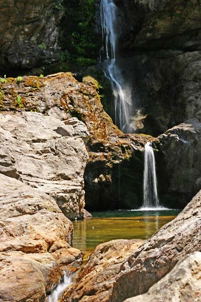 unnamed waterfall