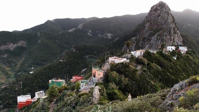 The best view and nicest village on Tenerife, end of the road @ La Cumbrilla The best view and nicest village on Tenerife, end of the road @ La Cumbrilla
