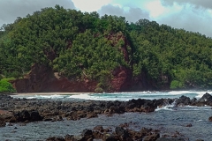 Koki "red sand" beach park, Hana