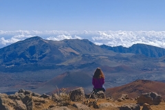 She spent 3h taking essentially the same selfie... nice view though. Haleakalā NP