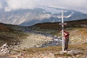 the only place to hide - Bessa river, BesshÃ¸e (2258m) & BesshÃ¸brean glacier