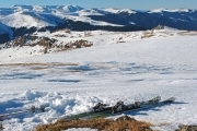 VÃ¢rful FratoÅŸteanu 2053m and Vf. Puru, Vf. Parangul Mare, Muntii Parang in background