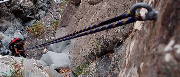 bring a rope for the abseil if you\'re in Barranco de los Albarderos, Villa de Arico