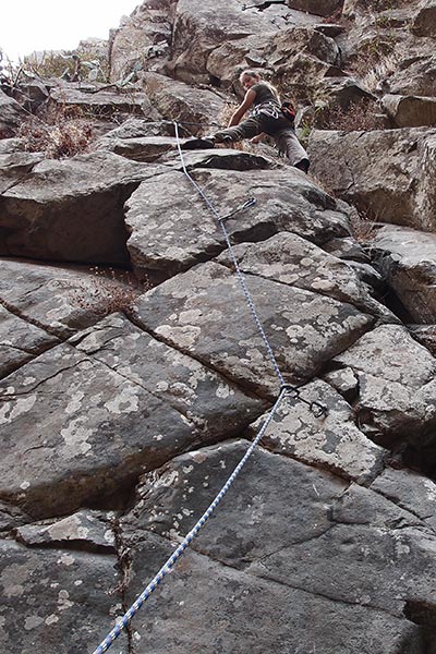 a cluster of 4 shady, 30 meter long routes (5b to 6c+)